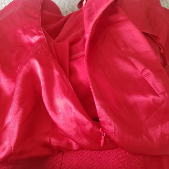 Red silky Naanaa dress from ASOS - Picture 8 of 9